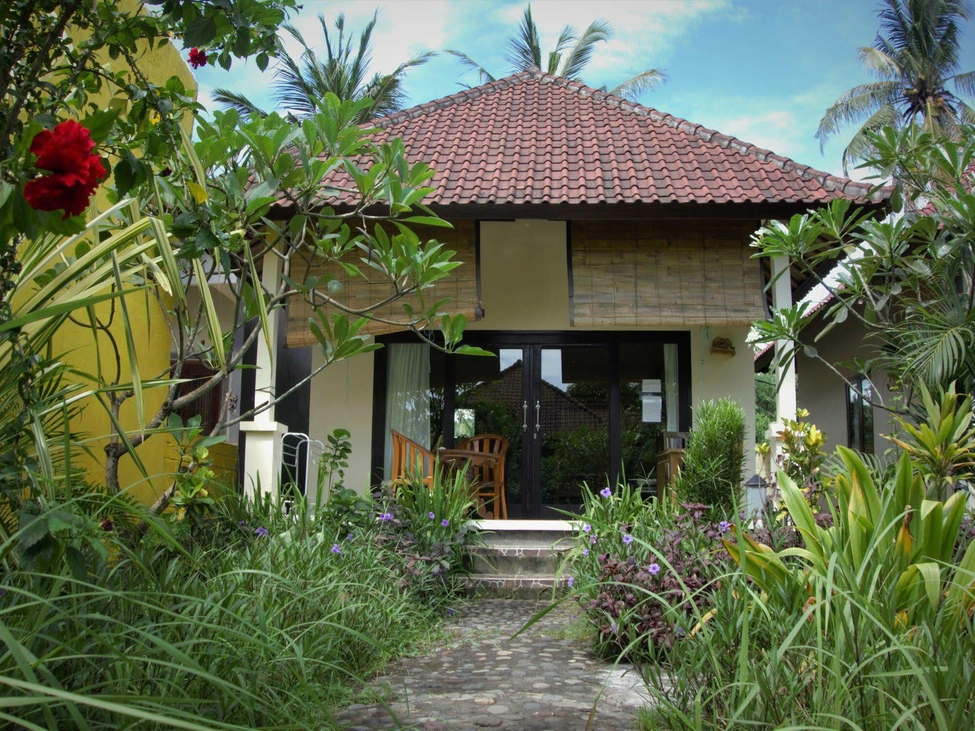 Bali Fab Dive Center Vandrarhem Amed Exteriör bild