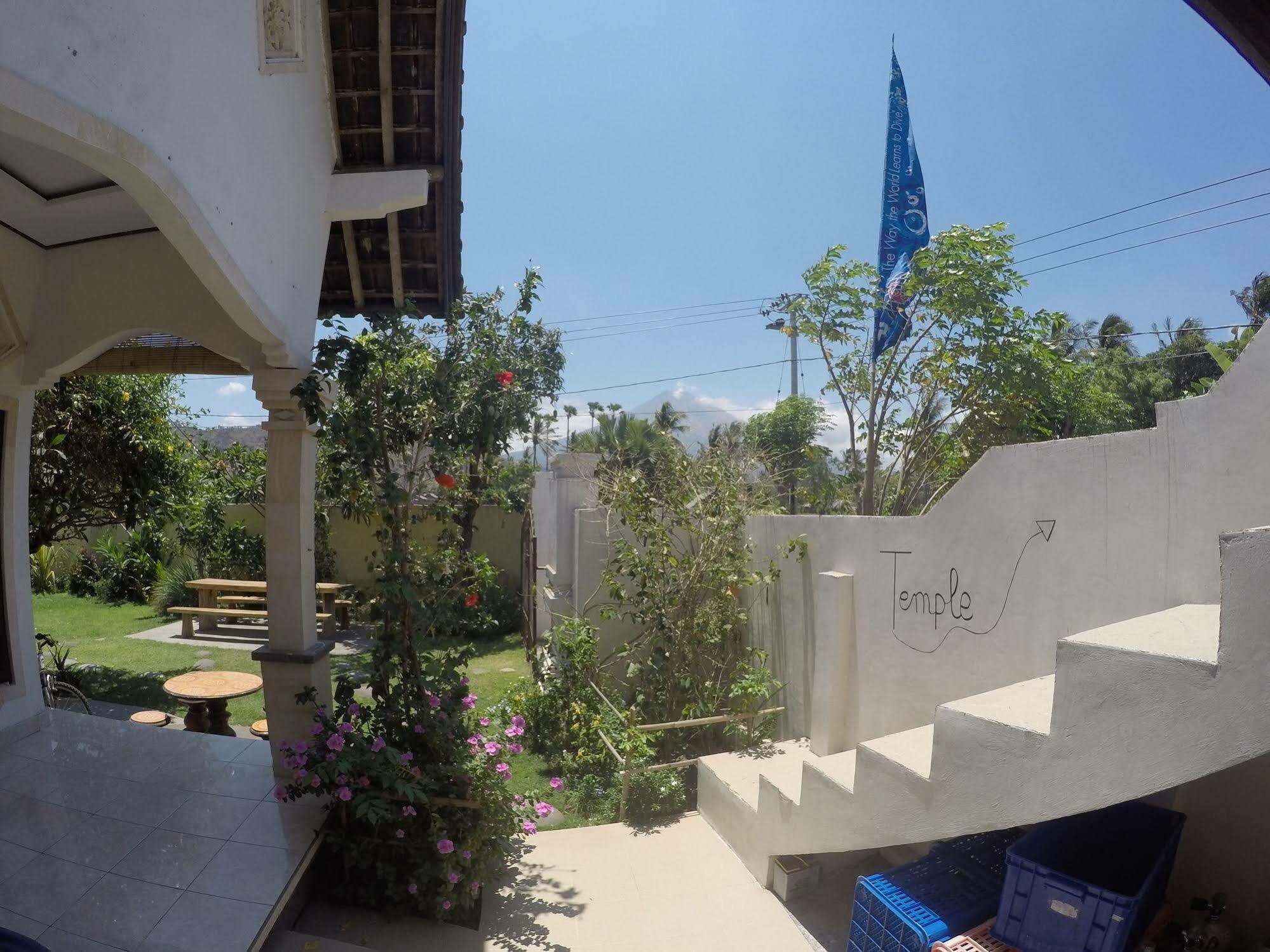 Bali Fab Dive Center Vandrarhem Amed Exteriör bild