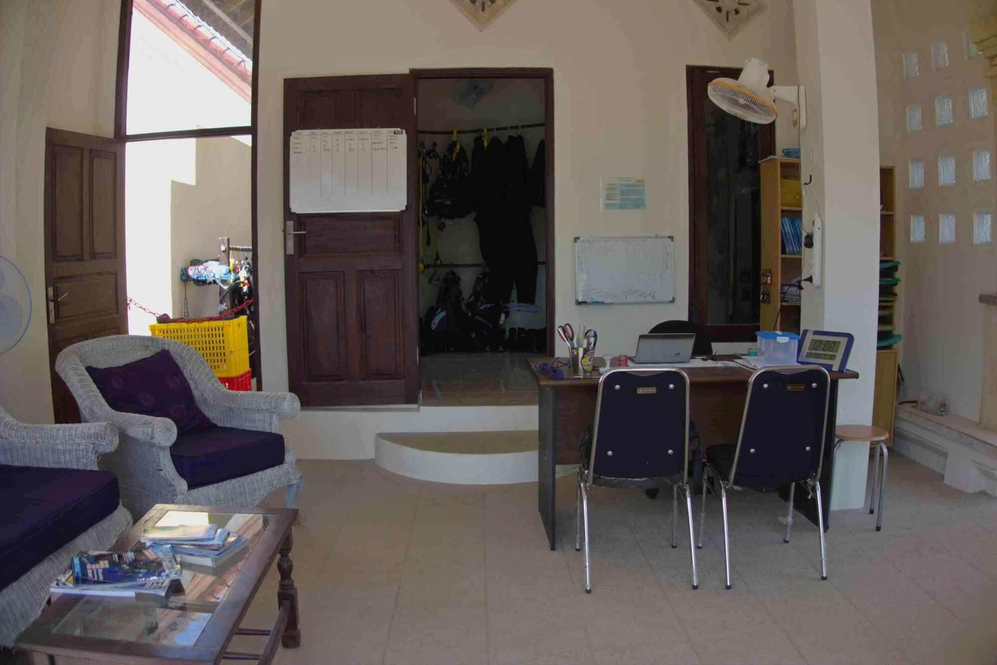 Bali Fab Dive Center Vandrarhem Amed Exteriör bild
